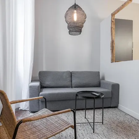 Charming 2 Bdr Old Town - Ac Appartement